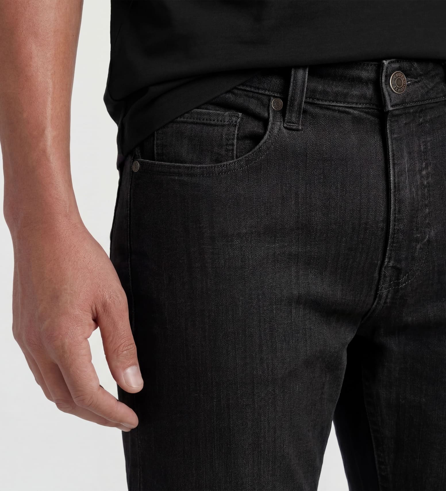 Signature Jeans